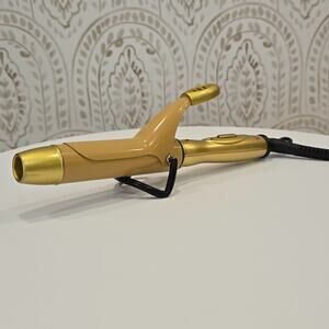 Chi Air 1" Barrel Curling Iron 3.75" Curling Surface Model CA2125 Mini Travel